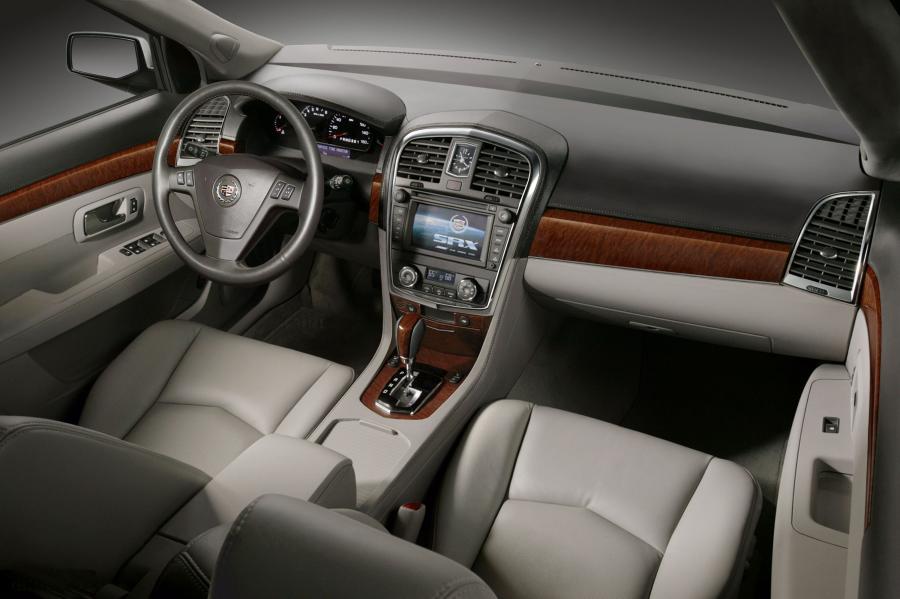  Cadillac SRX 2004 года  (фото 2 из 103)